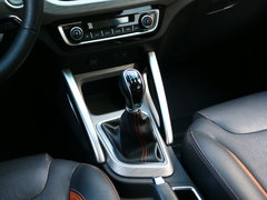 2017款 1.5L 手动精英型