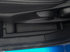 2017款 1.5L 自动尊贵型