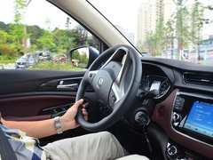 2017款 1.5T 手动乐活幸福型