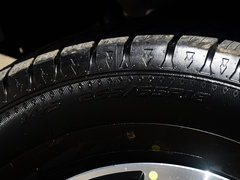 2017款 2.3T 自动建军90周年纪念版