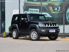 2017款 40L 2.3T 手动四驱环塔冠军版