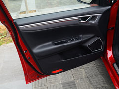 2018款 1.4T 手动精英智联型