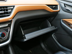 2018款 1.5L 手动标准型 国V
