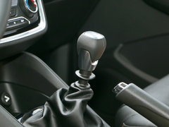 2018款 1.5L 手动标准型 国V