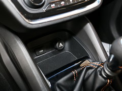 2018款 1.5L 手动标准型 国V