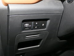 2018款 1.5L 手动标准型 国V