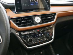 2018款 1.5L 手动标准型 国V