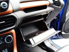 2018款 2.0L 自动四驱尊翼型