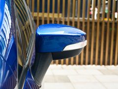 2018款 2.0L 自动四驱尊翼型