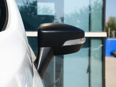 2018款 1.5L 自动精翼型