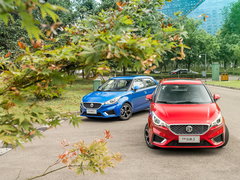 2017款 1.5L 自动尊享互联网版