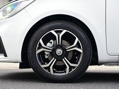 2017款 1.5L 自动尊享互联网版