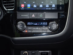 2018款 2.4L 四驱尊贵版 7座