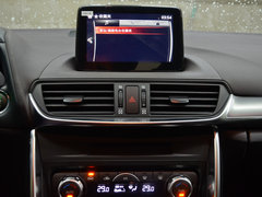 2018款 2.0L 自动两驱蓝天品位版