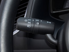 2018款 2.0L 自动两驱蓝天探索版 国V
