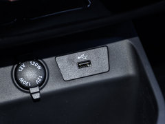 2018款 1.6L 智驱版 CVT豪华智能型
