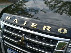 2018款 3.0L 自动尊贵版