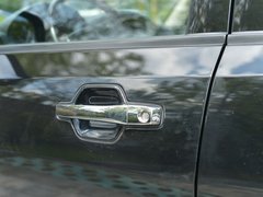 2018款 3.0L 自动尊贵版