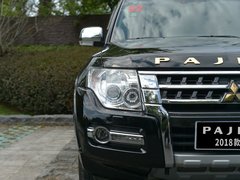 2018款 3.0L 自动尊贵版