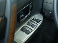 2018款 3.0L 自动尊贵版