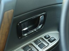 2018款 3.0L 自动尊贵版