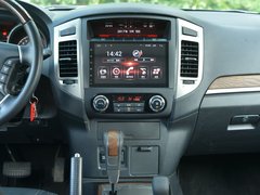 2018款 3.0L 自动尊贵版