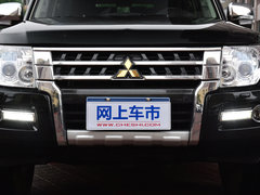 2018款 3.0L 自动尊贵版