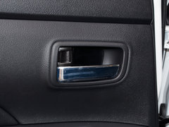 2018款 2.0L 两驱荣耀版 5座
