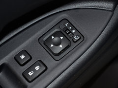 2018款 2.0L 两驱荣耀版 5座