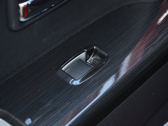 2018款 2.0L CVT两驱尊享版