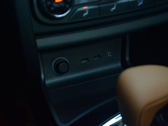 2018款 1.5T 自动尊贵型