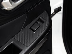2017款 1.6L 手动名士版