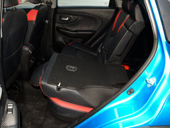 2017款 1.6L 手动爵士版