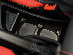 2017款 1.6L 手动爵士版