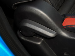 2017款 1.6L 手动爵士版