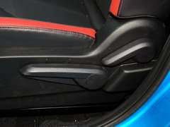2017款 1.6L 手动爵士版