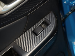 2017款 1.6L 手动爵士版