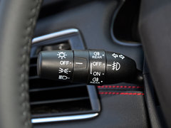2017款 1.6L 手动爵士版