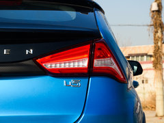 2017款 1.6L 手动爵士版