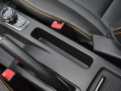 2017款 1.6L 手动潮悦型