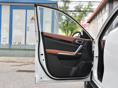 2017款 1.6L 手动潮悦型