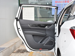 2017款 1.5T 自动智联精英型 7座