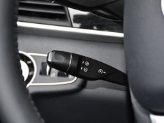 2017款 1.5T 自动智联精英型 7座