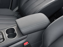 2017款 1.5T 自动智联精英型 7座