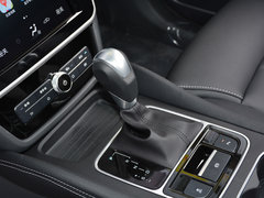 2017款 1.5T 自动智联精英型 7座