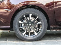 2017款 1.5T 7座自动旗舰型