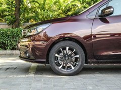 2017款 1.5T 7座自动旗舰型