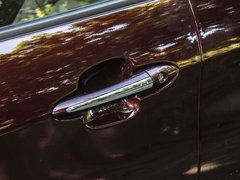 2017款 1.5T 7座自动旗舰型