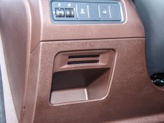 2017款 1.5T 7座自动旗舰型