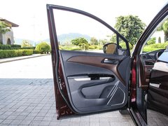 2017款 1.5T 7座自动旗舰型